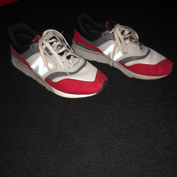 New Balance 997H shoes. Mens size 9.5 US. Red/Gray color. - Picture 12 of 14